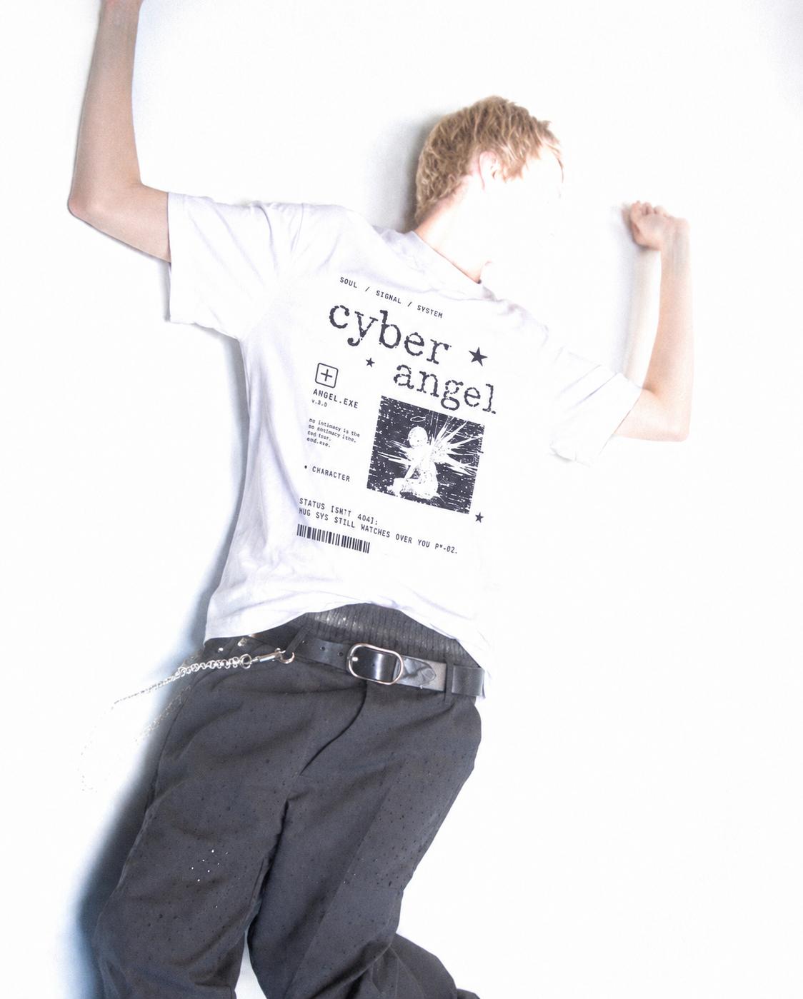 CYBER T-SHIRT