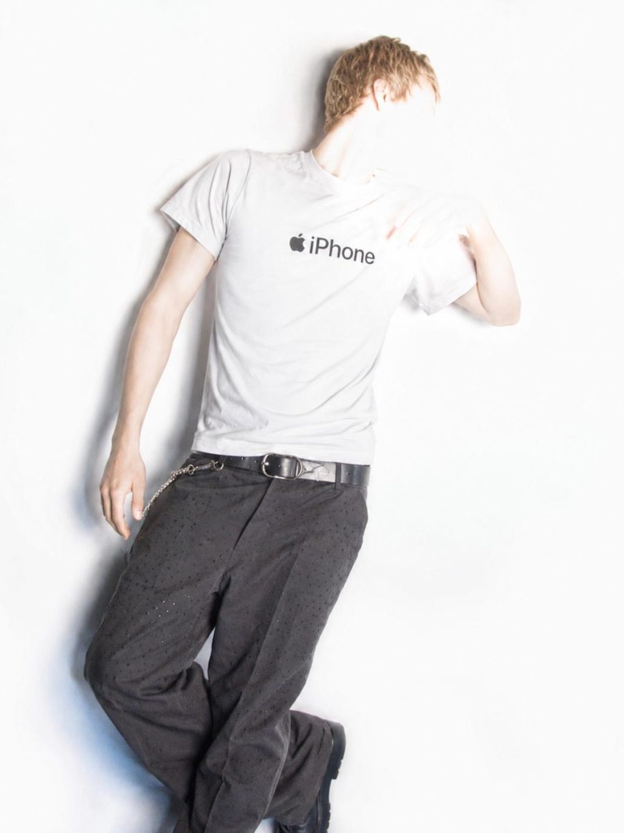 IPHONE T-SHIRT