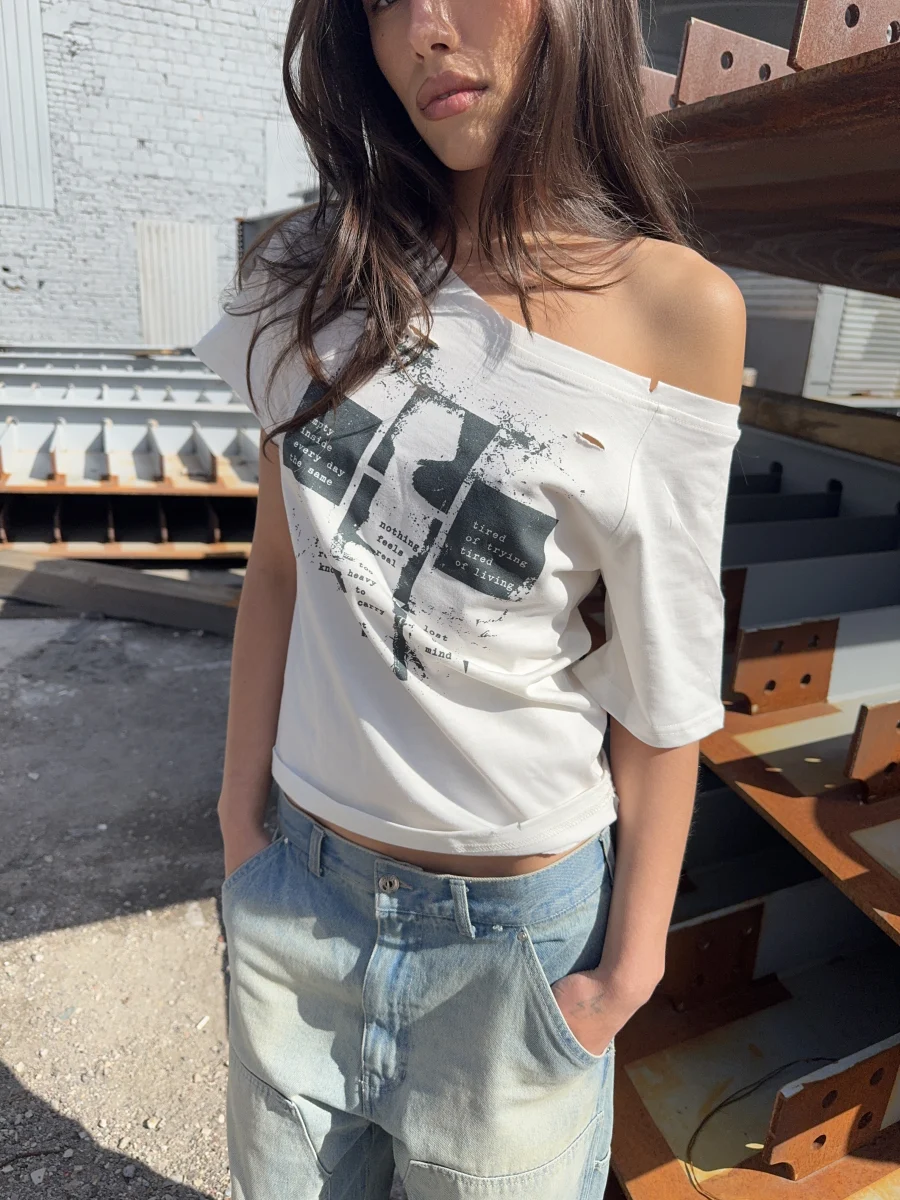 MARKED ONE SHOULDER T-SHIRT