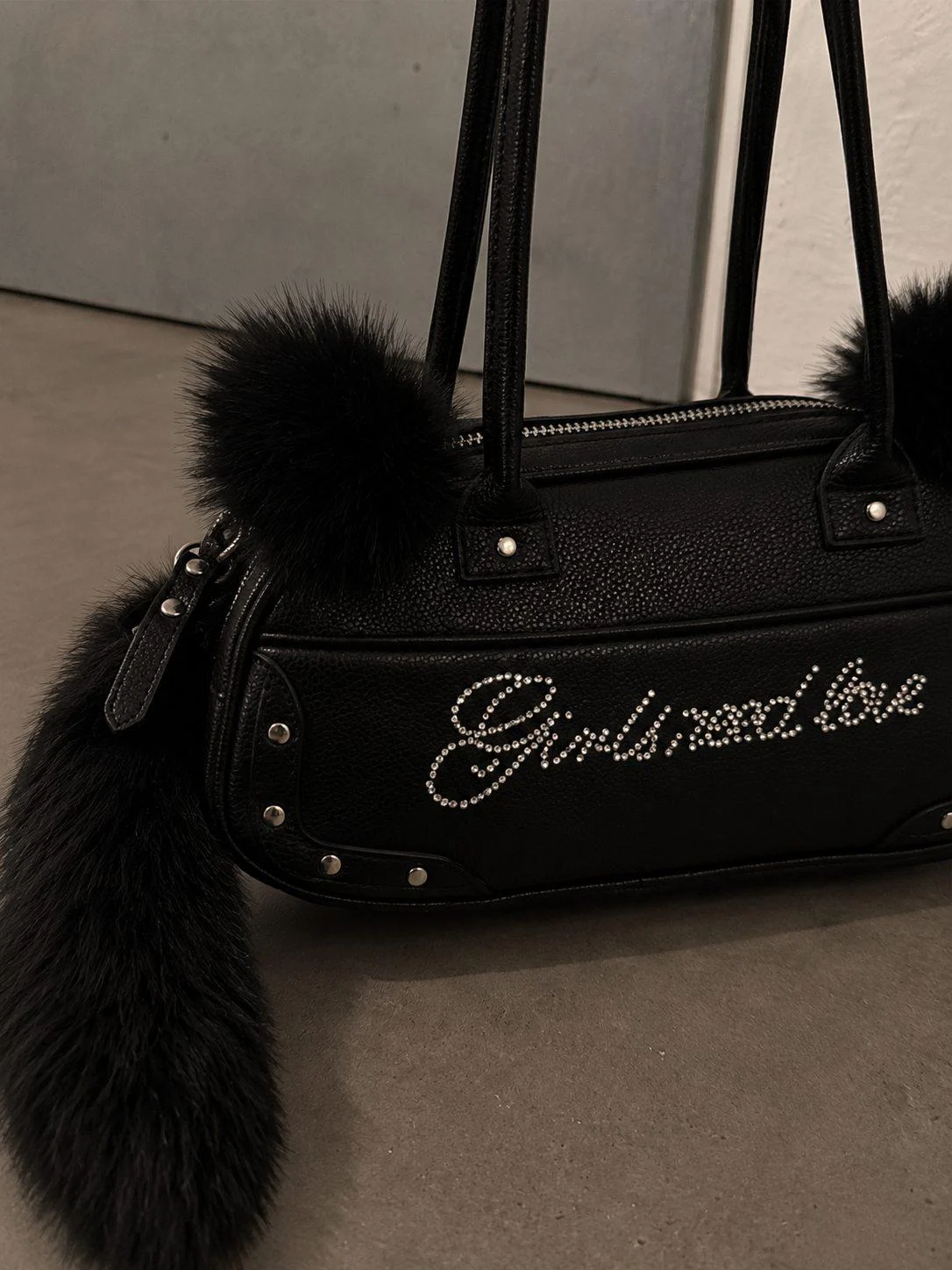 GIRLSNEED BAG